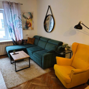 Juliana Smulikowskiego 2, Warsaw